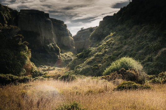 Between to Cliffs